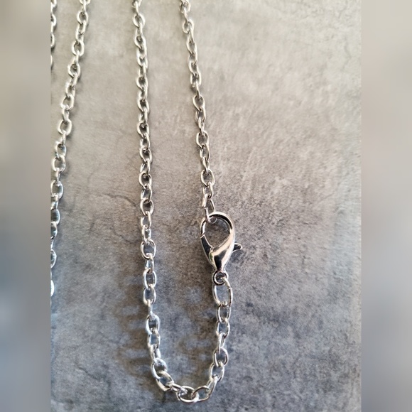 NEW Purple Flowers Cabochon Necklace - Picture 3 of 5